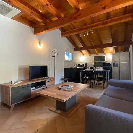 Le Xilotik - Peaceful Apartment In אספלט מראה חיצוני תמונה